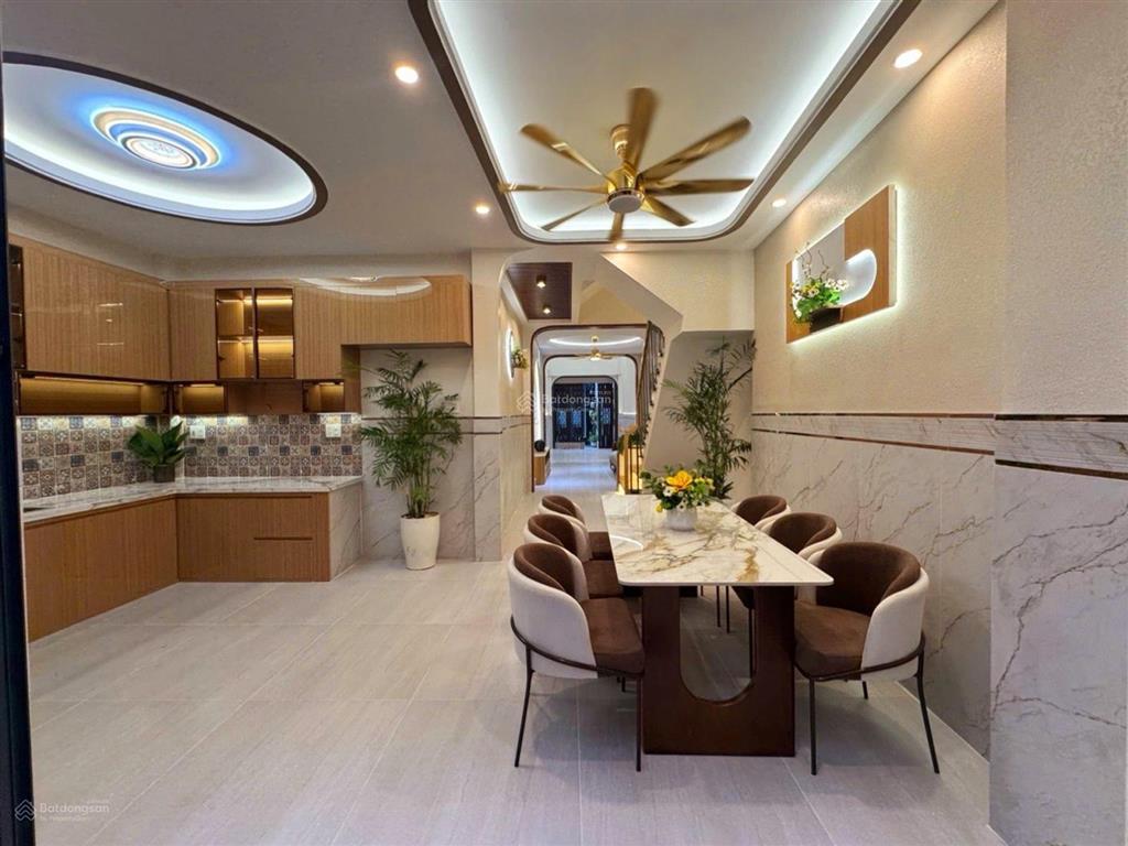 Nhà 3 tầng cx phú lâm a  dt 3 x 21m, nở hậu 6m  4pn, 4wc  ô tô đỗ cửa  sổ hồng riêng, 7,5 tỷ