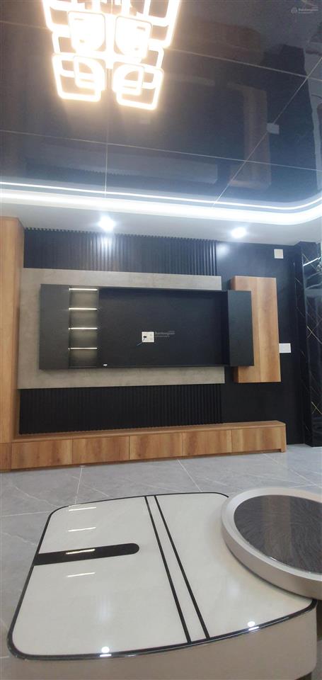 Nhà đẹp 5 tầng sát tỉnh lộ 10dt 4x19mthang máy xịnhxh thông 5pn, 6wcfull ntccshr, hcđ8 tỉ x