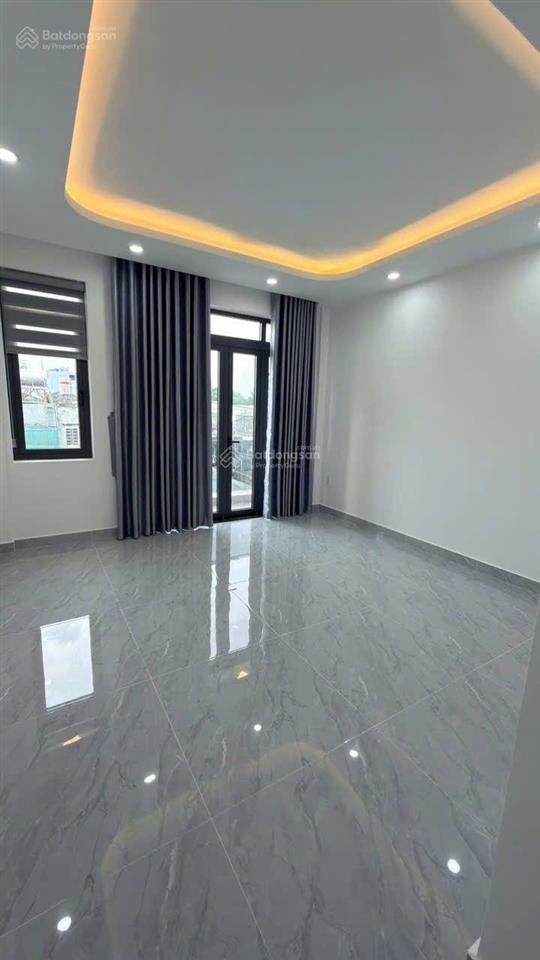 Giá hời bình tân5 tầng 64m2 cnđ.
giá 5xtỷdt 4x16shr 2026hoàn cđ
đường số 2cách aeon tân phú