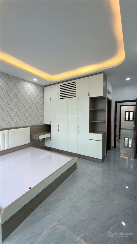 Giá hời bình tân5 tầng 64m2 cnđ.
giá 5xtỷdt 4x16shr 2026hoàn cđ
đường số 2cách aeon tân phú