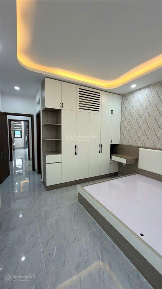 Giá hời bình tân5 tầng 64m2 cnđ.
giá 5xtỷdt 4x16shr 2026hoàn cđ
đường số 2cách aeon tân phú