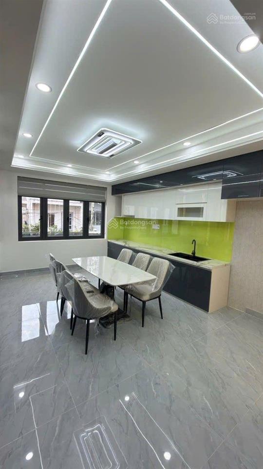 Giá hời bình tân5 tầng 64m2 cnđ.
giá 5xtỷdt 4x16shr 2026hoàn cđ
đường số 2cách aeon tân phú