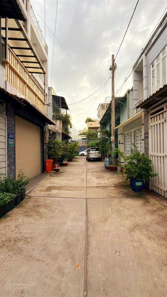 Giá hời bình tân5 tầng 64m2 cnđ.
giá 5xtỷdt 4x16shr 2026hoàn cđ
đường số 2cách aeon tân phú