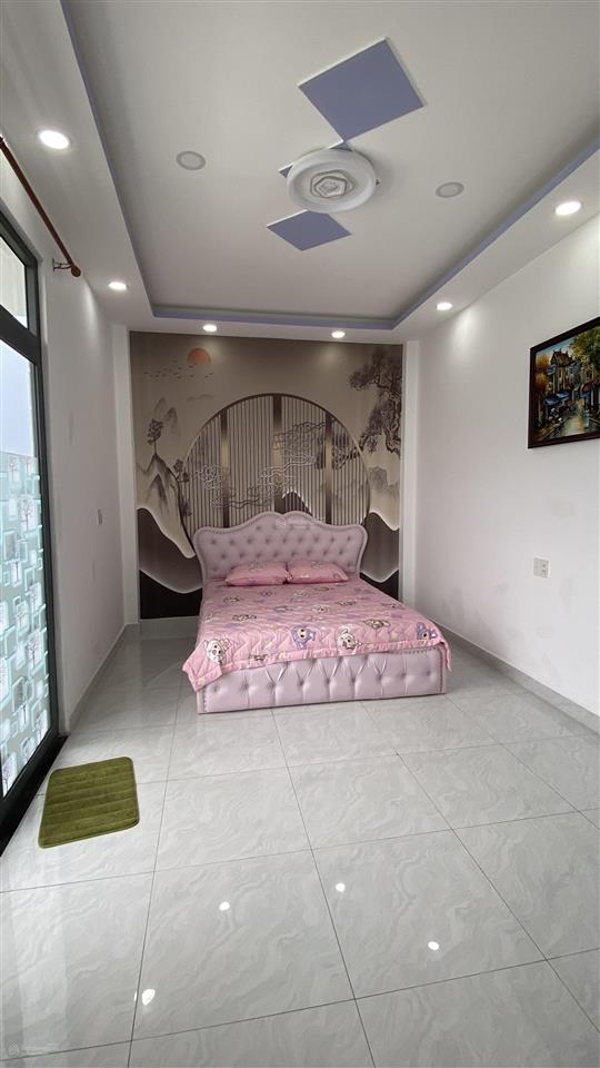 Gấp gấp!!! nhà đẹp 4 tầng gần lê văn quới  dt 4 x 20  công nhận đủ  3 pn master  full nội thất
