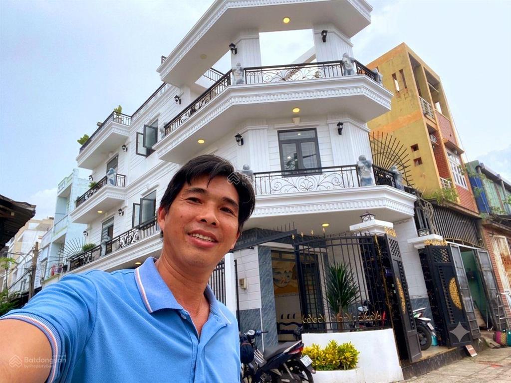 Gấp gấp!!! nhà đẹp 4 tầng gần lê văn quới  dt 4 x 20  công nhận đủ  3 pn master  full nội thất