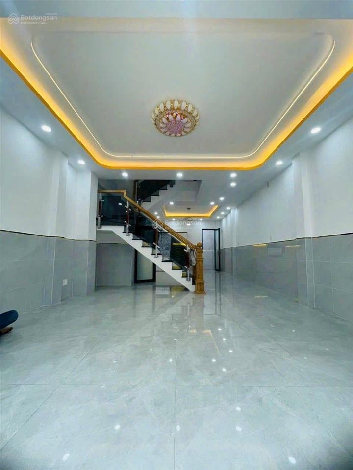 Chủ giảm sâu ngay chợ bình thành
dt 70m2 (5m x 14m), 3 phòng ngủ giá 4.1ty còn t lượng