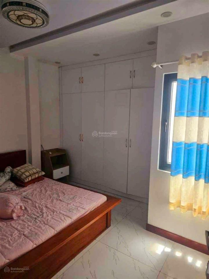 Nhà đẹp 3 tầng mặt tiền khu tên lửa ,tiện kd đa ngành  3pn  dt 4 x 15 ,cạnh căn góc  chỉ 8 x tỉ
