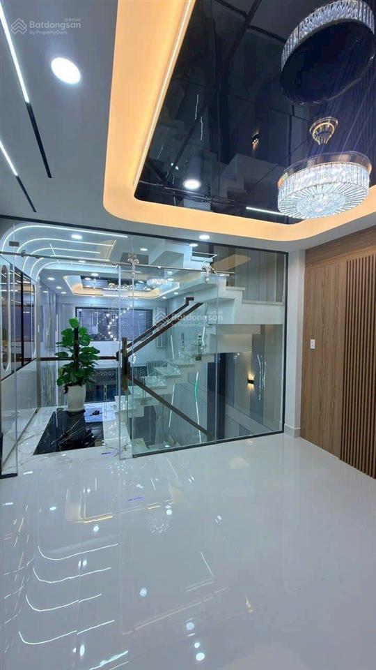 5 tầng phan anh giáp tân phú, q6, q11
dt 4m x 13m, 4 pn nội thất + sân thượnghẻm oto 5m 7 tỉ