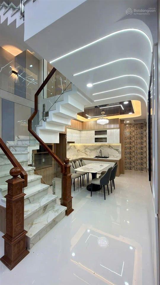 5 tầng phan anh giáp tân phú, q6, q11
dt 4m x 13m, 4 pn nội thất + sân thượnghẻm oto 5m 7 tỉ