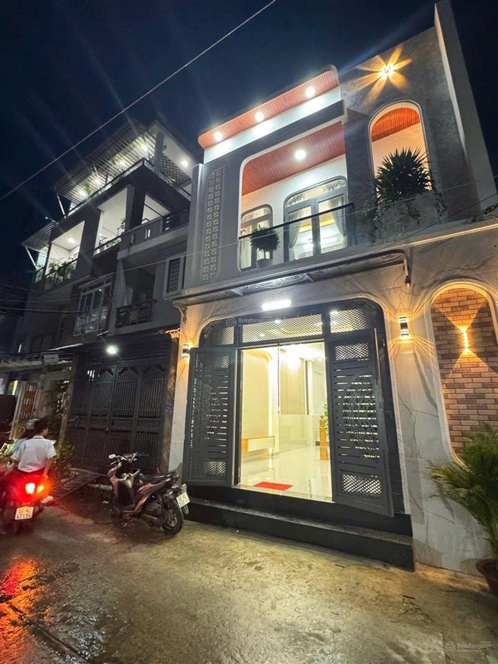 Giá 4,9 tỷ còn thương lượng hẻm to 6m đường số 4 full nội thất dt 4m x 12m (dt công nhận