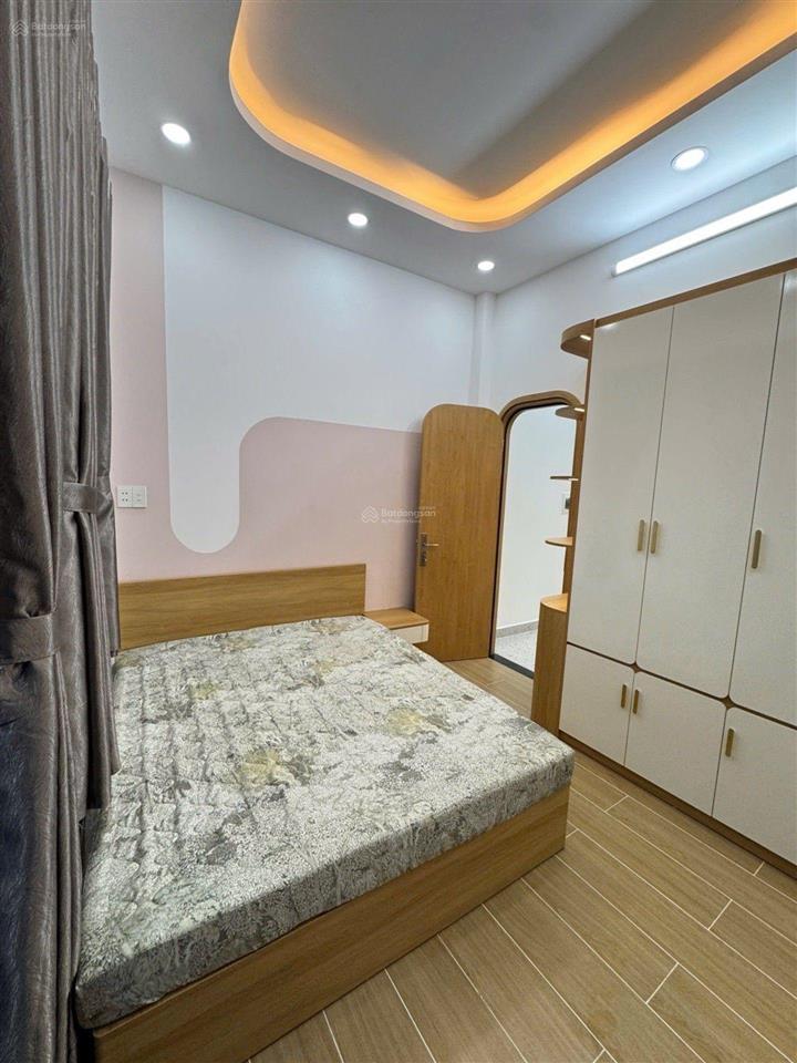 Giá 4,9 tỷ còn thương lượng hẻm to 6m đường số 4 full nội thất dt 4m x 12m (dt công nhận