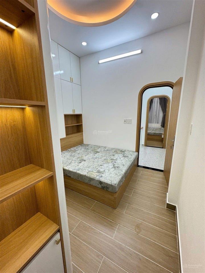 Giá 4,9 tỷ còn thương lượng hẻm to 6m đường số 4 full nội thất dt 4m x 12m (dt công nhận