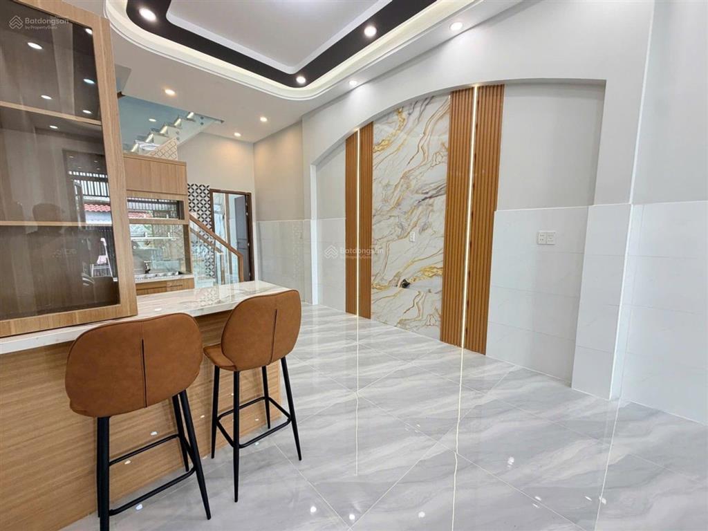 Nhà đường số 3 giáp aeon tân phú
dt 78m2, 4 phòng ngủ
hẻm 5m  sổ mới 2026  giá 5.x tỷ (tl)
