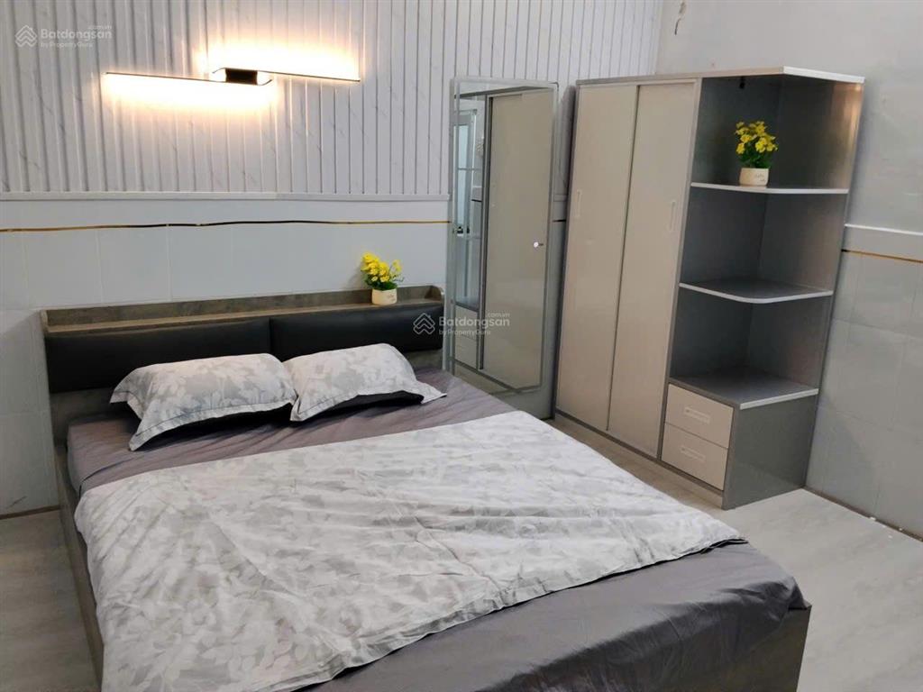 Chỉ 1,58 tỷ có chung cư q5 giáp q1  dt 33m2  1pn 1wc 1pk  chủ để gần full nội thất