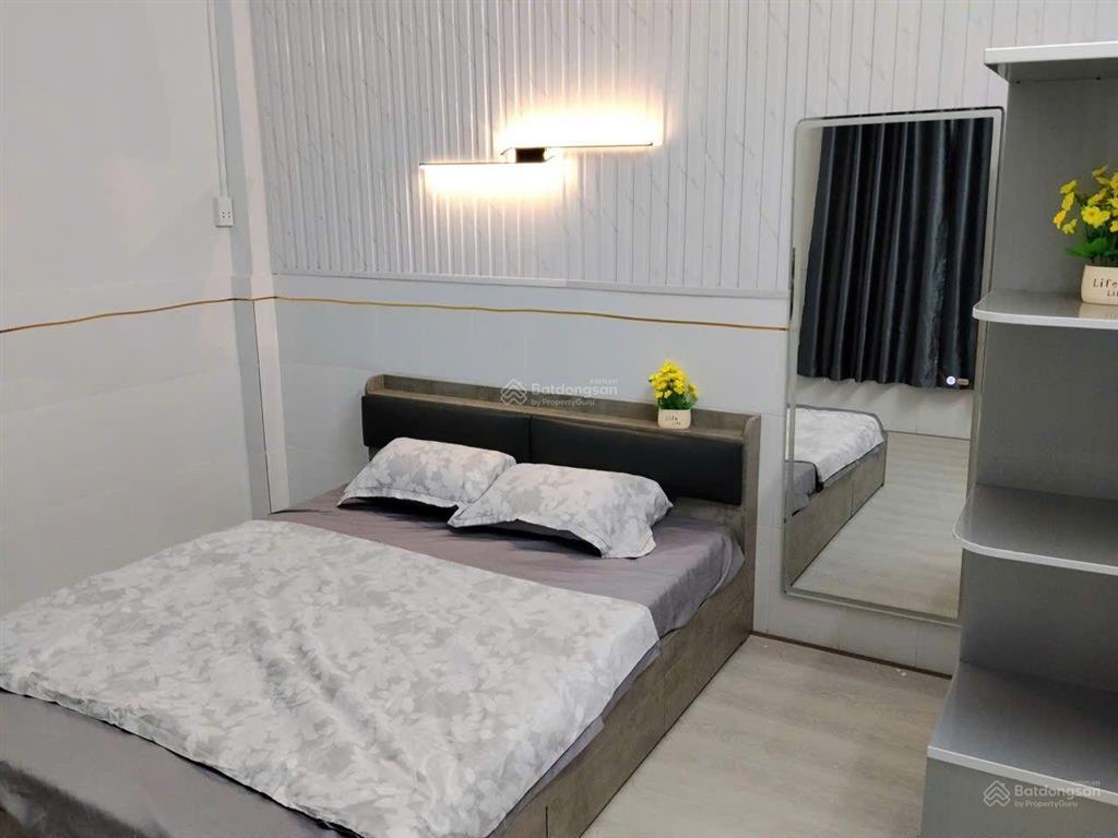 Chỉ 1,58 tỷ có chung cư q5 giáp q1  dt 33m2  1pn 1wc 1pk  chủ để gần full nội thất
