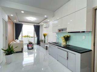 Duy nhất cc phan xích long giáp q1,q3 nằm trên đường ẩm thực sầm uất nhất sài gòn .
 dt 66m2 2pn