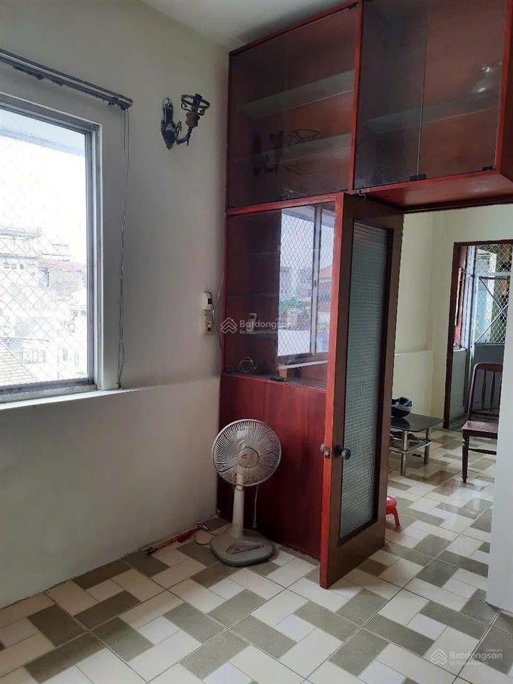 Hiếm chung cư q1 ngay gần chợ bến thành, bùi viện trung tâm q1 giá chỉ nhỉnh 2tỷ  dt 44m2 lầu 4