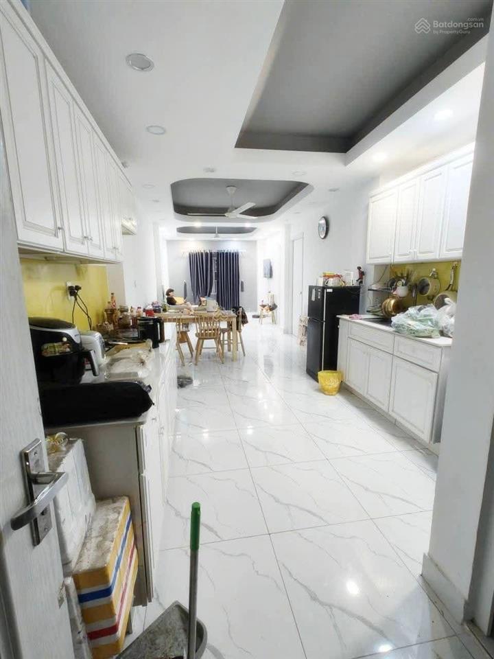 Cực hiếm 3.1tỷ 64m2 căn hộ bình thạnh thang máy 2pn 2wc
thuận tiện di chuyển sân bay 3p,đh văn lang