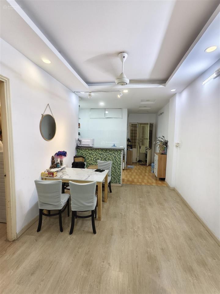 Bán gấp chung cư ngô tất tố 69m2 giáp quận 1 thuận tiện di chuyển trung tâm ,view landmark 81 .