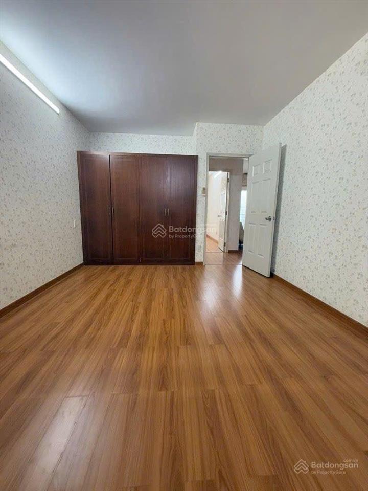Cc pntechcons phan xích long phú nhuận  ngang lớn 11.7m x 11m  3 phòng  2 wc  nhà mới đẹp