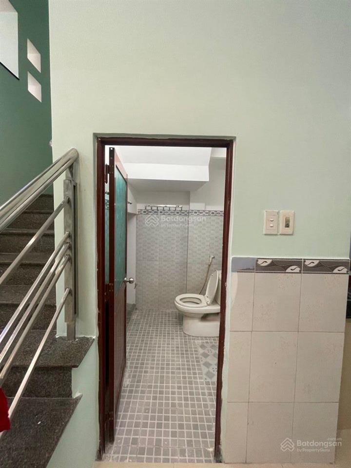 Chủ ngộp bán gấp nhà sát aeon tân phú hẻm xe hơi 64 m2 giá chỉ 6tỷ1