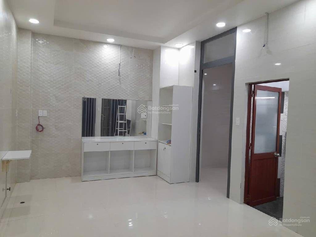 Bán nhà sát aoen tân phú mặt tiền ngang 5 hiếm 1 trệt 4 lầu giá nhỉnh 9 ty