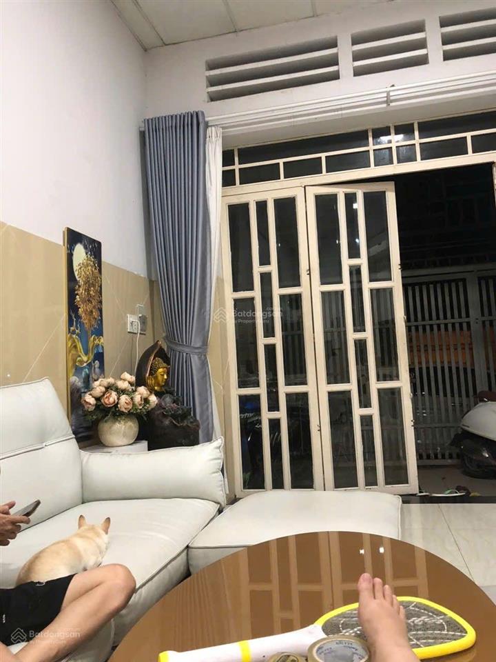 Nhà sát chợ tân hương đường đẹp vị trí tốt hiếm có người bán trong khu vực