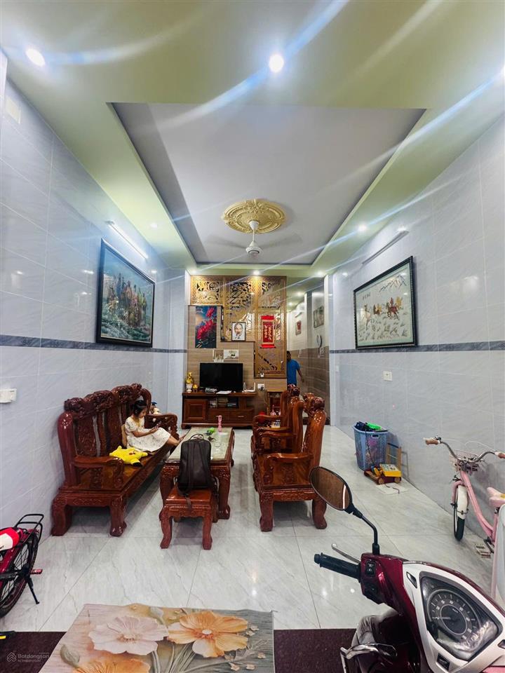 Nhà 4 tầng mới tinh khu hoa sứ 26/3 đường 7m full nội thất nhỉnh 8 tỷ
