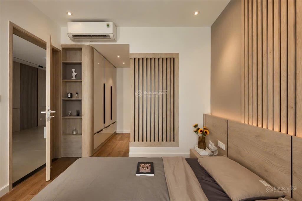 Căn hộ sky89 2pn 2wc 72m2 view sông trực diện tầng 2x giá chỉ 6 tỷ 4 full nội thất cao cấp, có sổ.