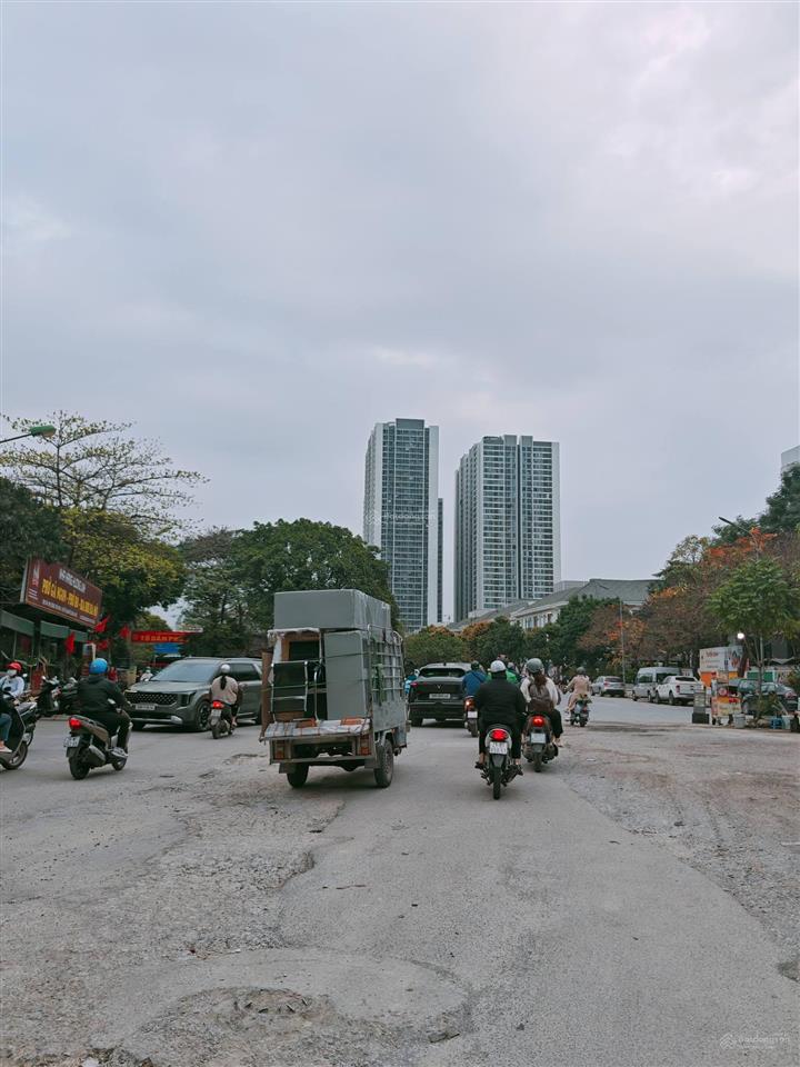 Mảnh đất siêu đẹp, siêu hiếm thanh xuân  ô tô vào đất  giá hời thị trường