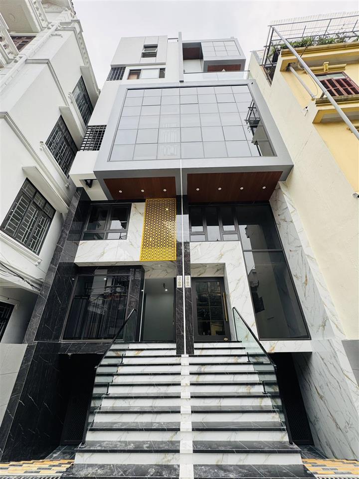 Cần bán gấp, giá tốt  mặt phố bùi xương trạch, thanh xuân  kinh doanh vô địch  qh tuyệt vời.