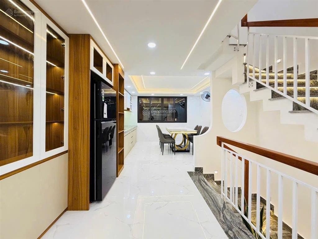 Chính chủ bán gấp căn 52,5m2 giá 3 tỷ 290 triệu đường lê lai, phường 3, gò vấp