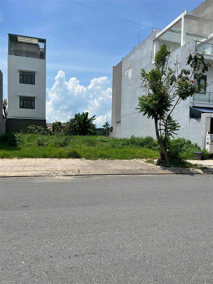 Bán nhanh đợt cuối lô đất 90m2 đường suối cái p.linh xuân q.thủ đức giá 3 tỷ 150 triệu.