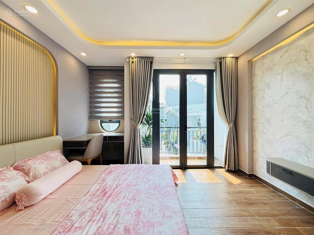 Chính chủ bán nhà 62,8m2 giá 2 tỷ 180 triệu đường hồng bàng, phường 1, quận 11