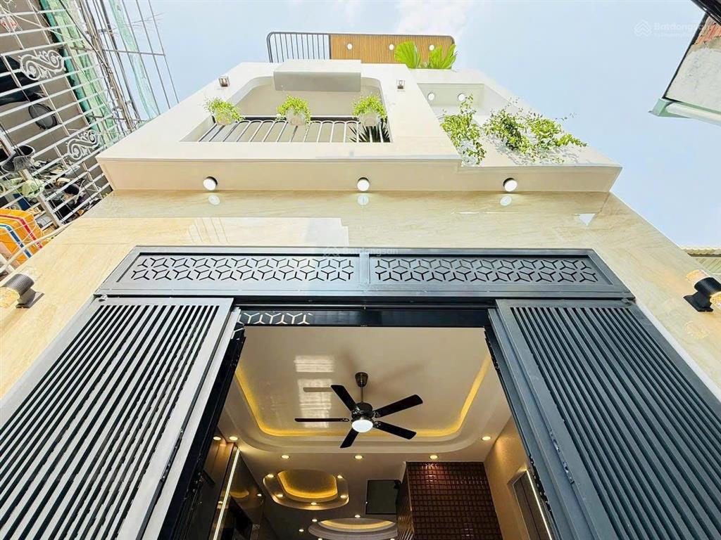 Chính chủ bán nhà 62,8m2 giá 2 tỷ 180 triệu đường hồng bàng, phường 1, quận 11