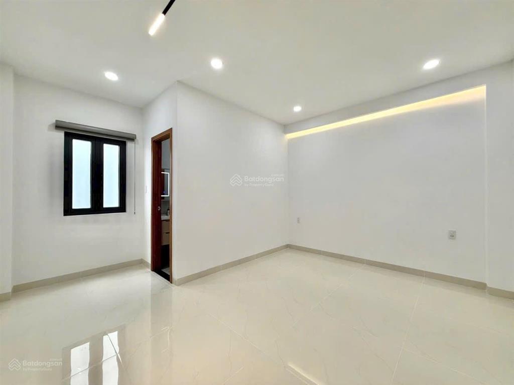 Bán nhà riêng 66m2 đường quốc hương, phường thảo điền, quận 2