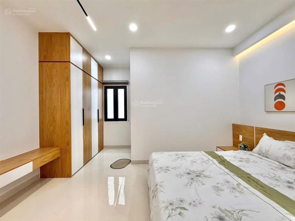 Bán nhà riêng 66m2 đường quốc hương, phường thảo điền, quận 2