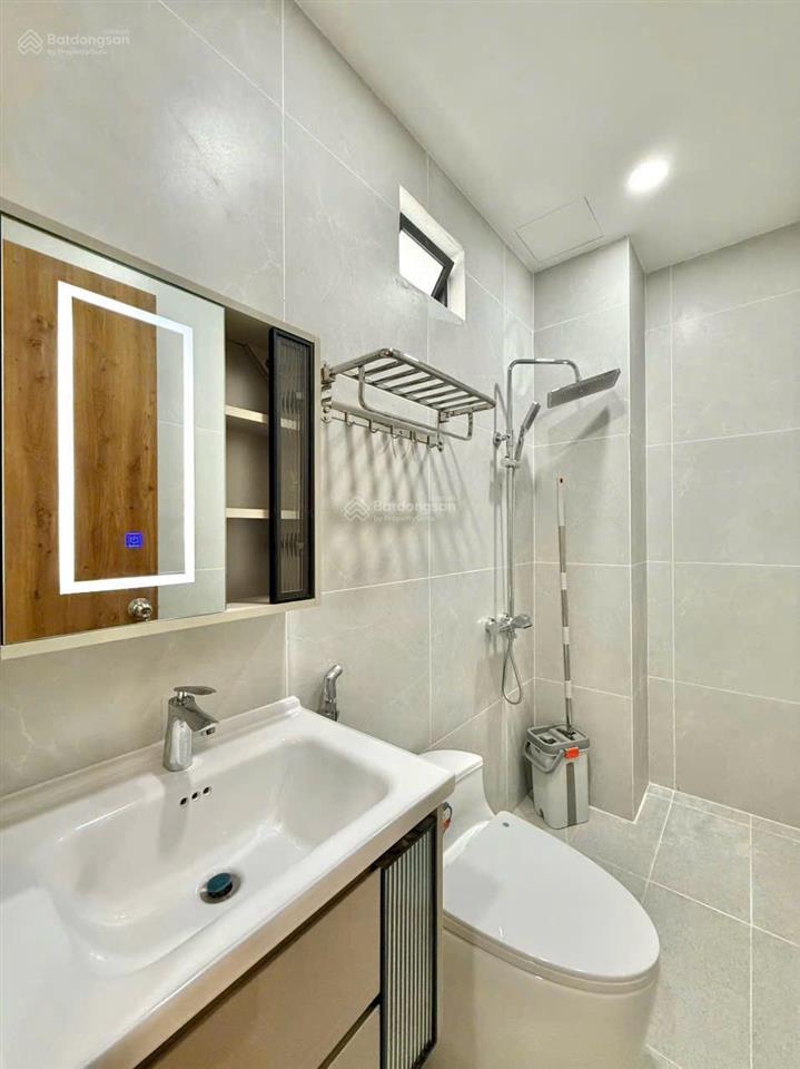 Bán nhà riêng 66m2 đường quốc hương, phường thảo điền, quận 2