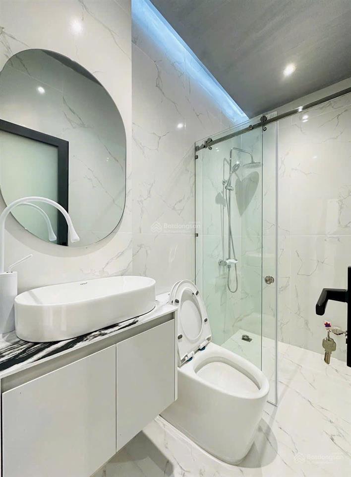 Căn 3 lầu 42m2 giá 2 tỷ 180 triệu đường tám danh, phường 4, quận 8.