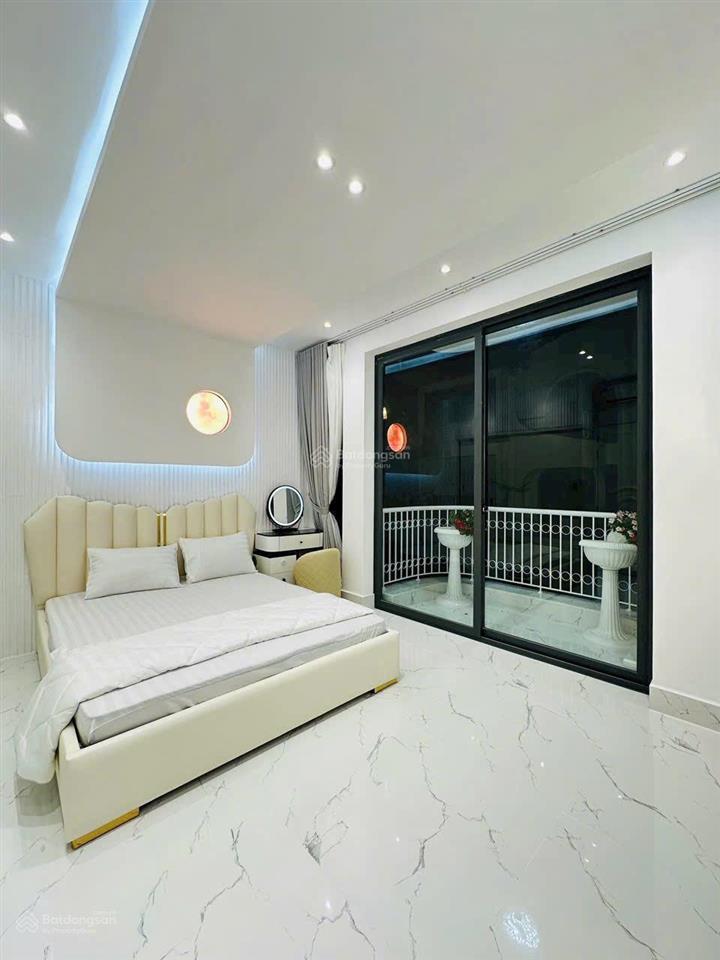 Căn 3 lầu 42m2 giá 2 tỷ 180 triệu đường tám danh, phường 4, quận 8.