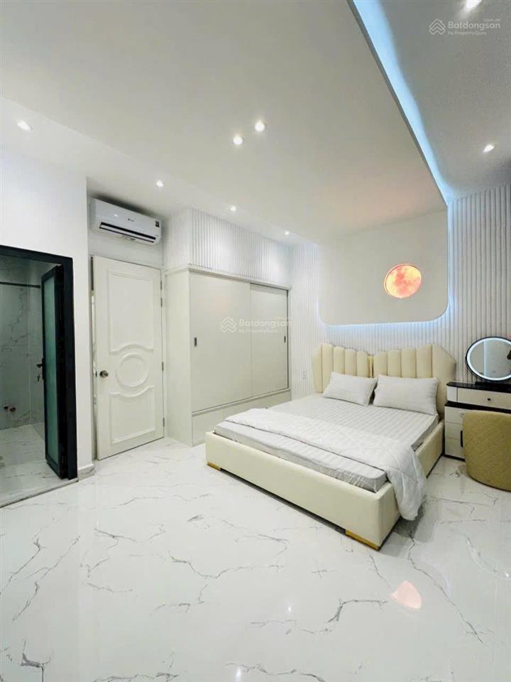 Căn 3 lầu 42m2 giá 2 tỷ 180 triệu đường tám danh, phường 4, quận 8.