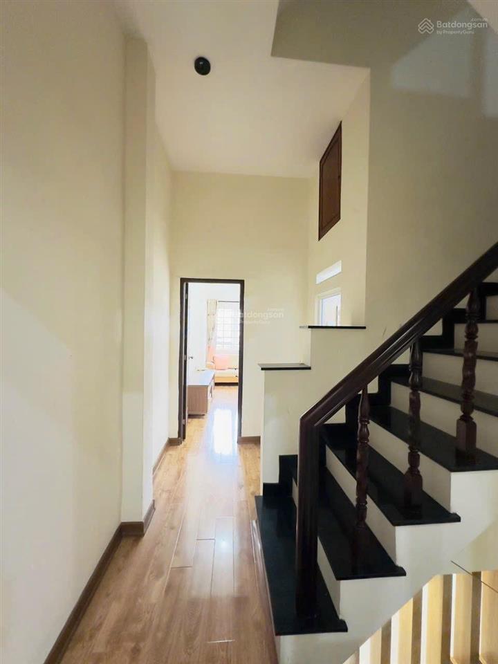 Bán nhà 40,7m2 giá 2 tỷ 380 triệu đường lê hồng phong, p2, quận 5, sổ hồng riêng