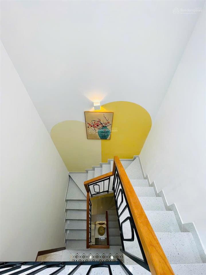 Định cư nước ngoài bán nhanh căn 49,8m2 giá 3 tỷ 280 triệu đường nguyễn tri phương, p5, q10.