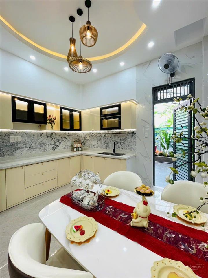 Định cư nước ngoài bán nhanh căn 49,8m2 giá 3 tỷ 280 triệu đường nguyễn tri phương, p5, q10.