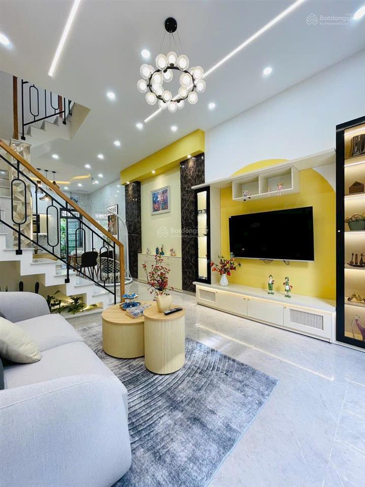 Định cư nước ngoài bán nhanh căn 49,8m2 giá 3 tỷ 280 triệu đường nguyễn tri phương, p5, q10.