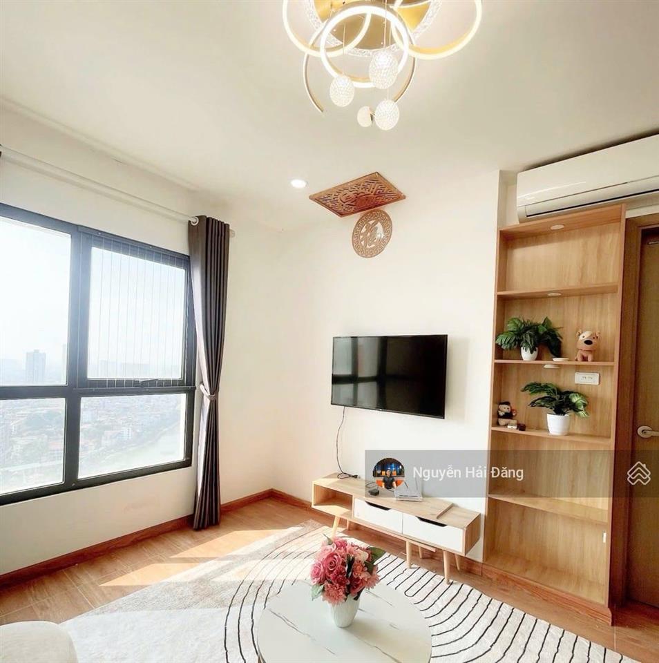 Bán căn hộ view hồ chung cư samsora premier  dt61m2 + 2pn tầng đẹp, full nội thất chỉ nhỉnh 5 tỷ