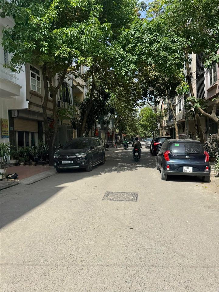 Bán nhà phân lô vỉa hè kđt ngô thì nhậm  45m2 x 7 tầng thang máy, kinh doanh đối diện chung cư ct1