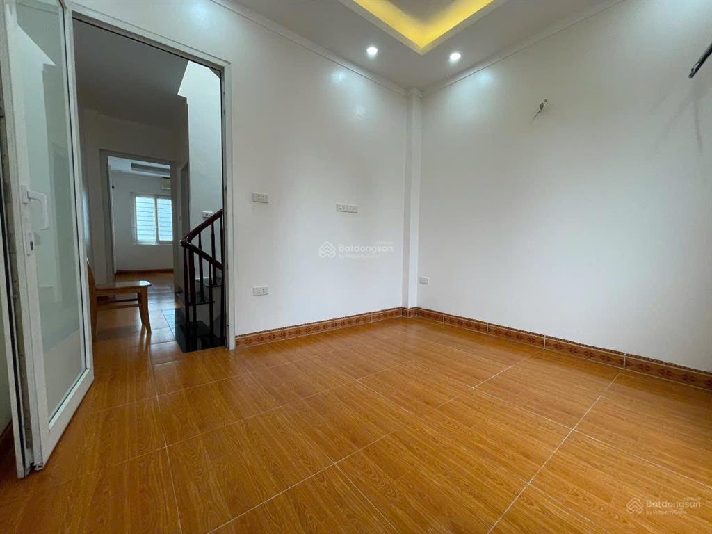 Bán nhà đối diện công viên 365, ngay bể bơi đa sỹ, kiến hưng  55m2 x 3 tầng ô tô đỗ gần chỉ 6.99tỷ