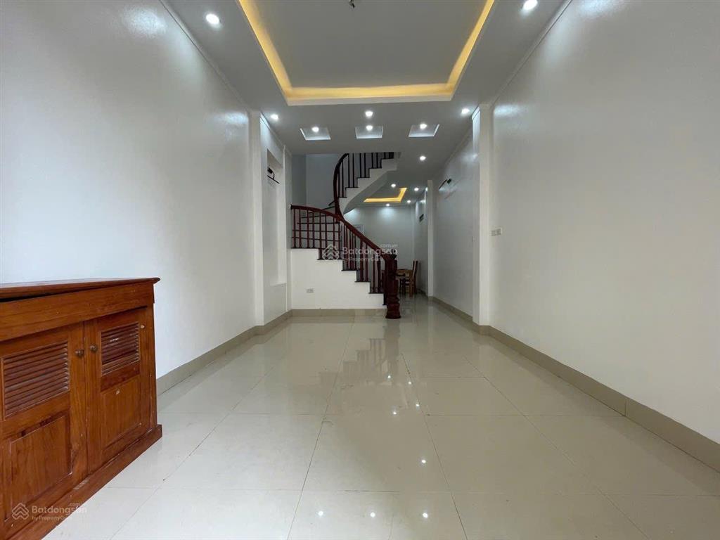 Bán nhà đối diện công viên 365, ngay bể bơi đa sỹ, kiến hưng  55m2 x 3 tầng ô tô đỗ gần chỉ 6.99tỷ
