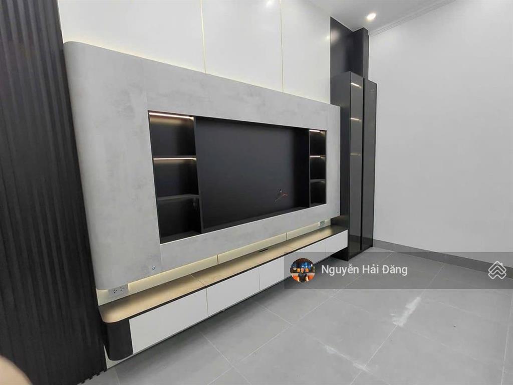 Bán gấp nhà lô góc ô tô đỗ đối diện trường thcs văn yên, kđt văn quán  40m2 x 5 tầng full nội thất